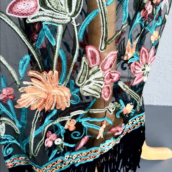 Black Embroidery Kimono with Fringes - Picture 6 of 8